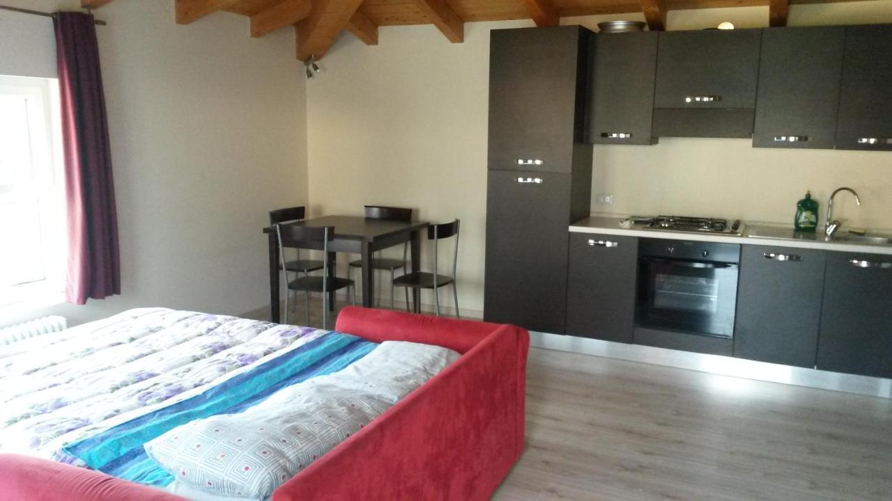 B&B " Guzzi - Inn " Mandello del Lario Exterior foto